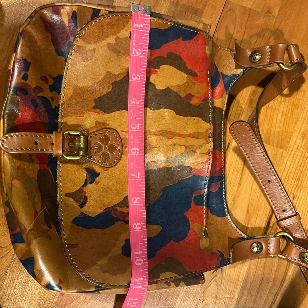 Patricia Nash London Crossbody - Picture 6 of 6